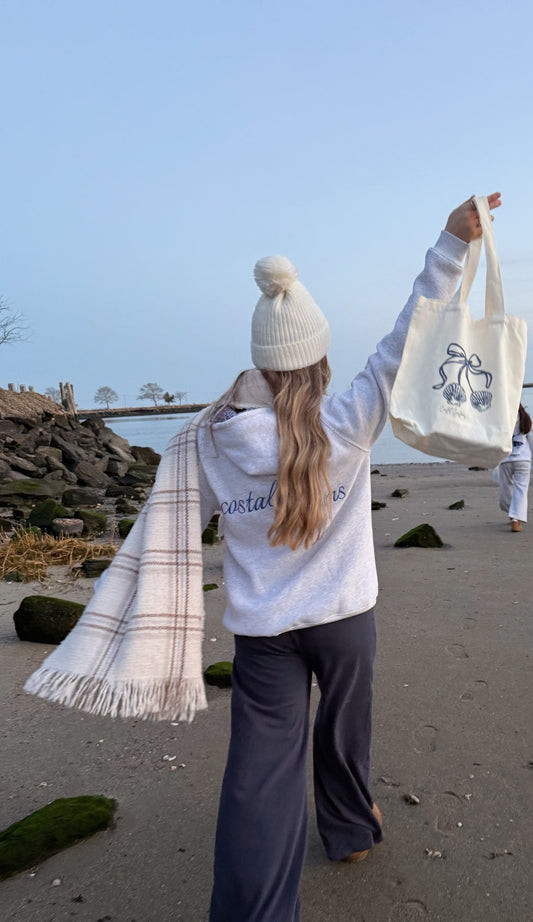 Costal Customs Blue Seashell Bow Tote - costal.customs